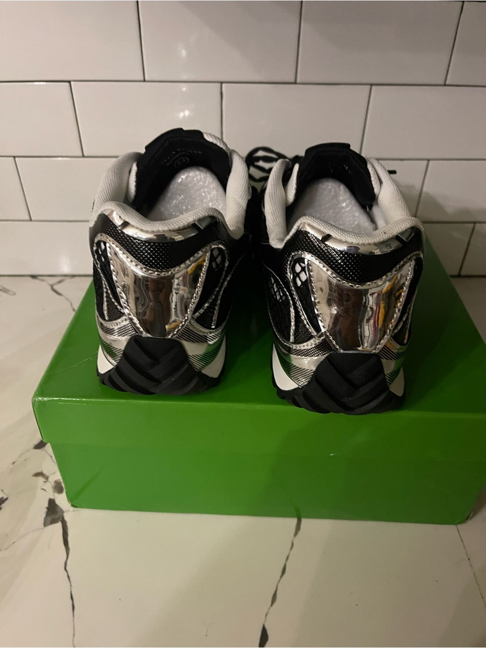 Men’s Designer Shoe Size 44. - Picture 7 of 8